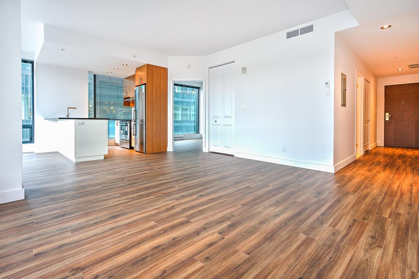 1380 Rene Levesque Ouest condo for rent AGRASOY REALTY