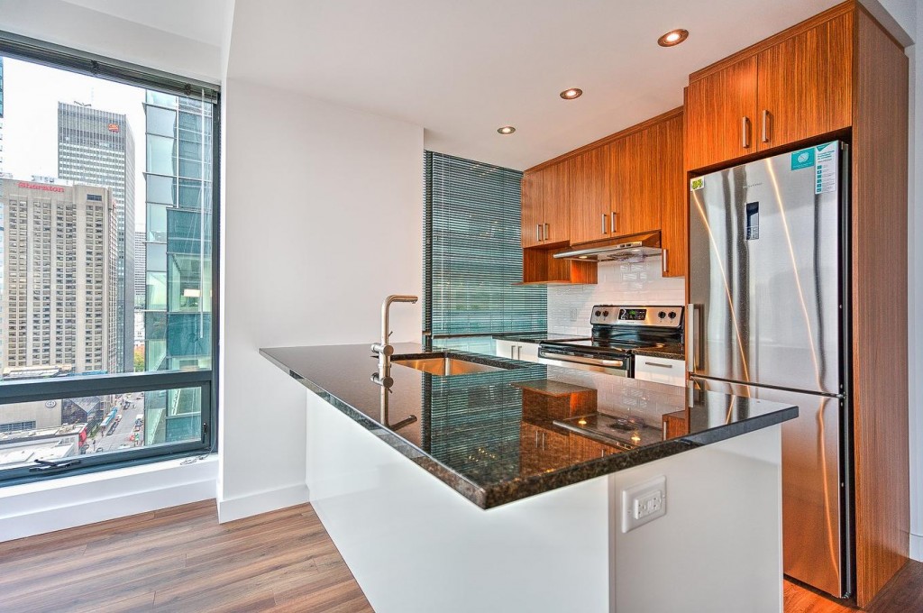 1380 Rene Levesque Ouest