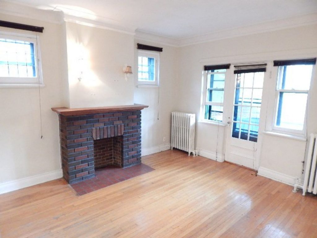 339 Victoria Westmount