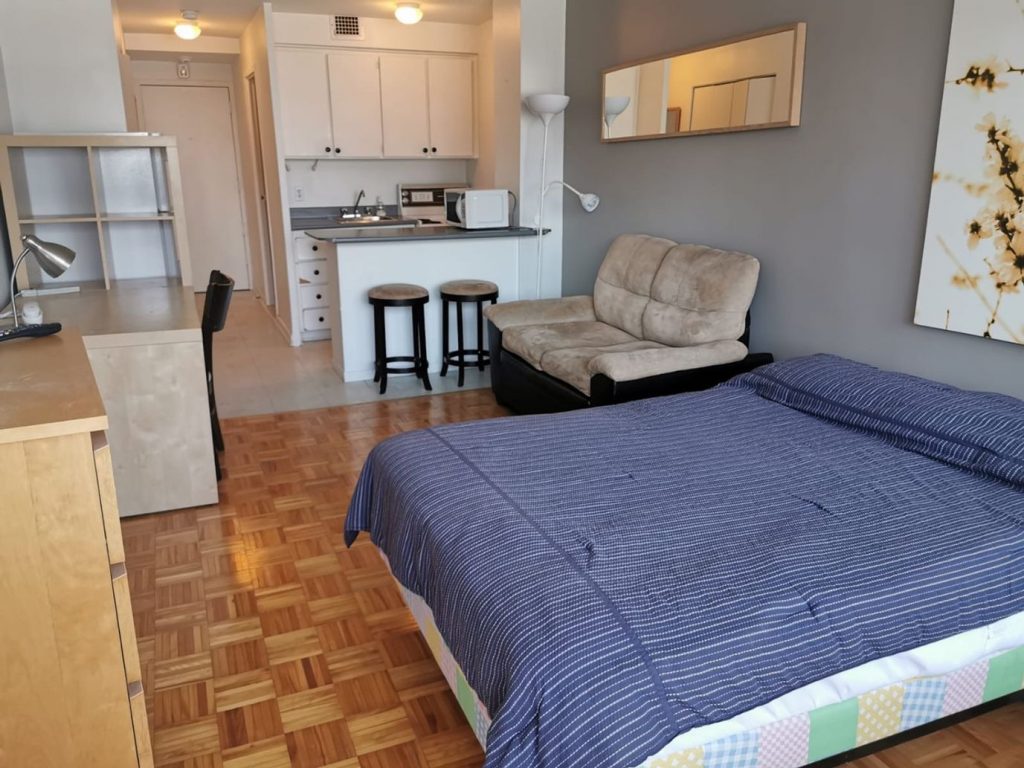 3465 Durocher studio for rent