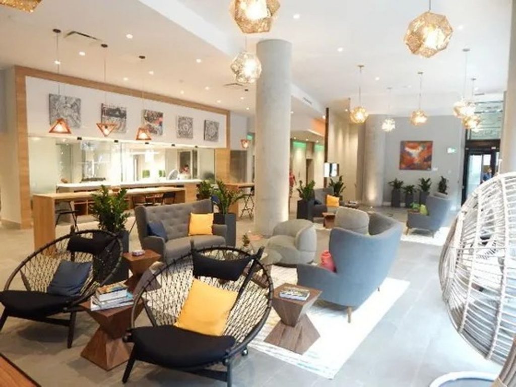 1090 Bleury for rent