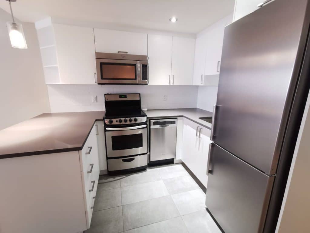 3460 Durocher Montreal - 1-bedroom apartment for rent