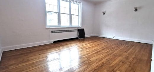 4745 Queen Mary Montreal - Rental Promo